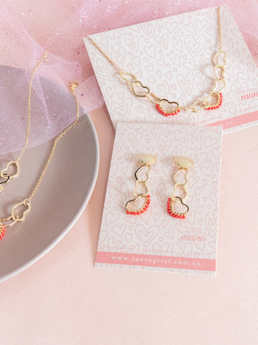 Aretes Love