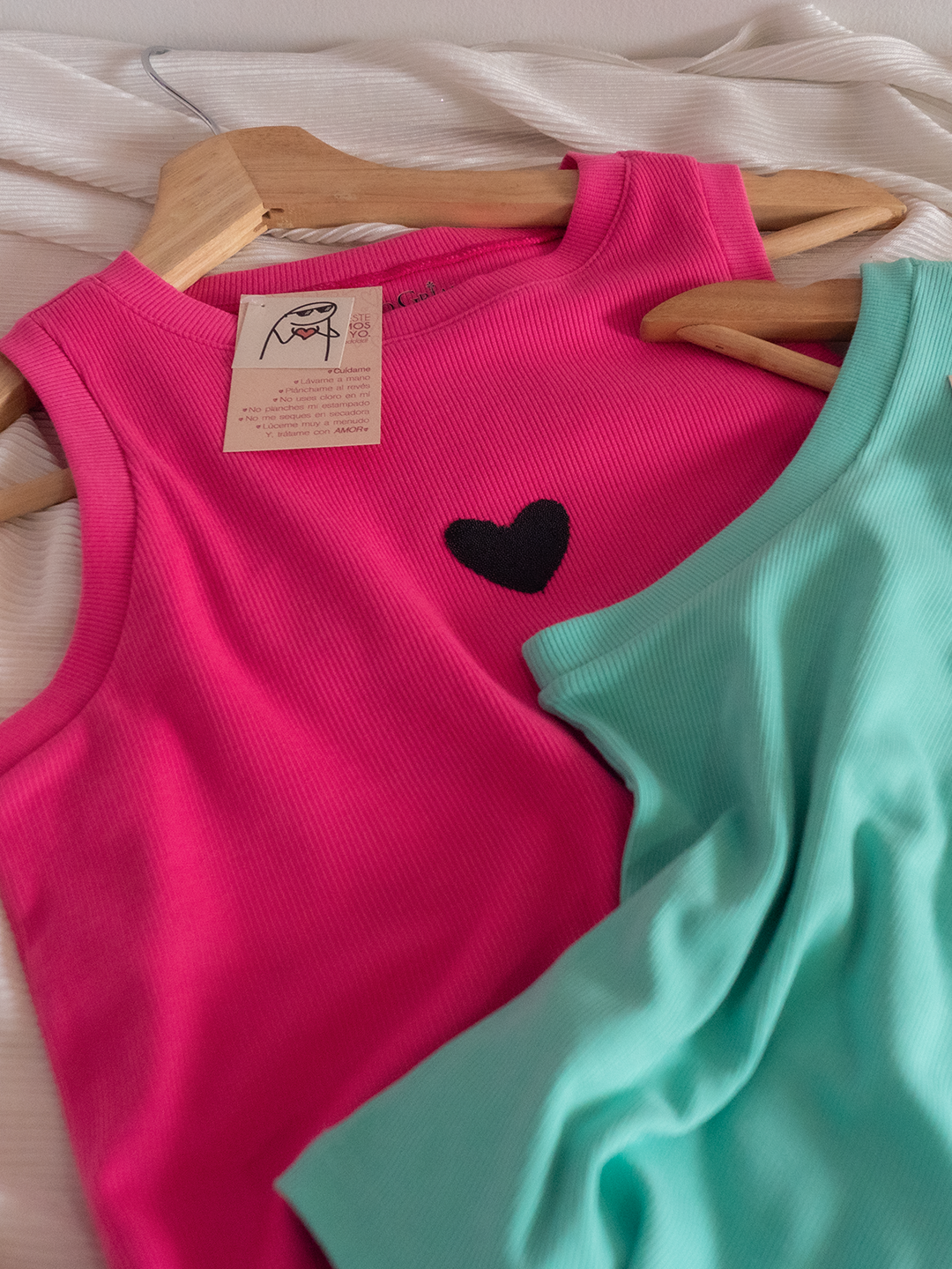 Top Esqueleto Amor secreto