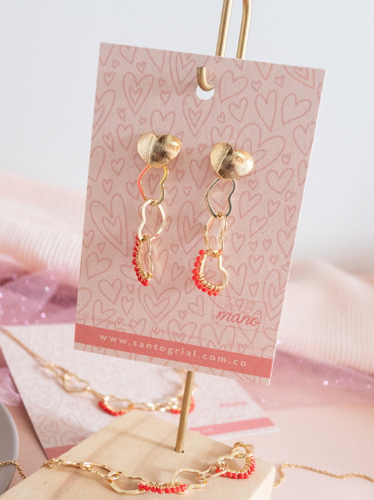 Aretes Love