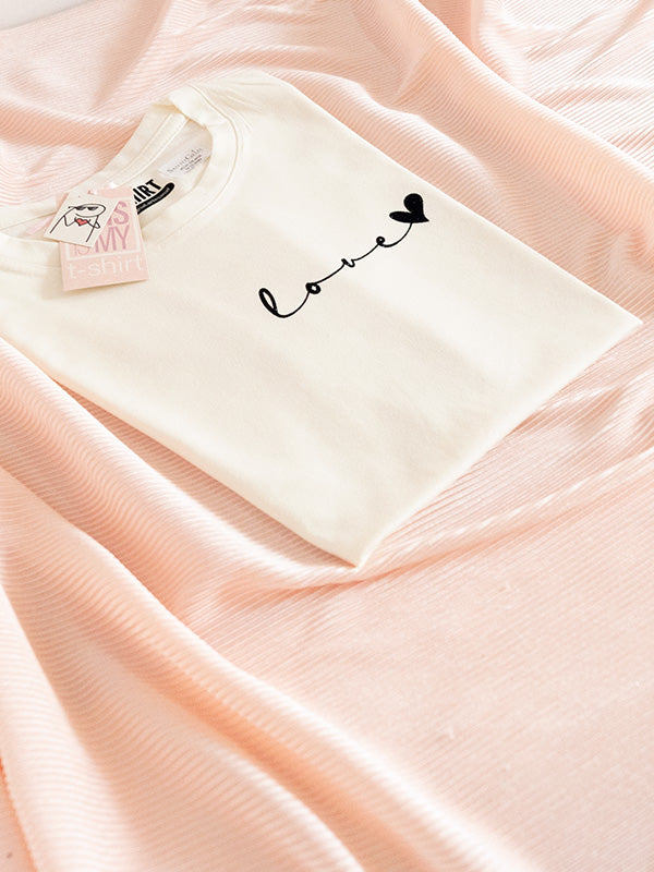 Camiseta Love