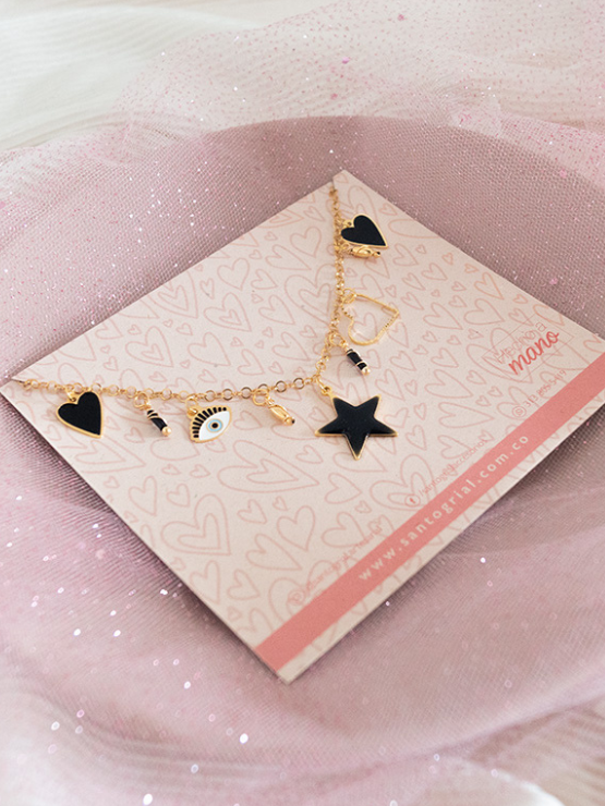 Collar Noir Charm